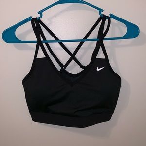 Criss Cross Nike Sports Bra with Pads Size M